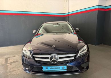 Mercedes-Benz 220, 2019