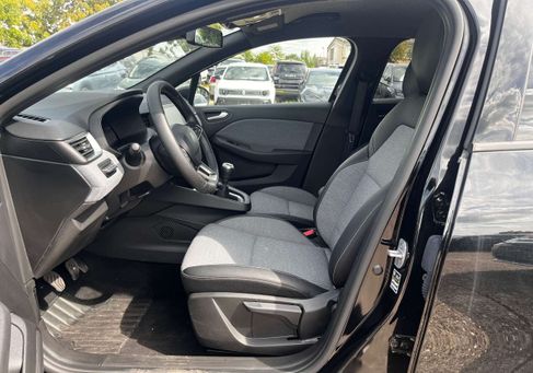 Renault Clio, 2025 3
