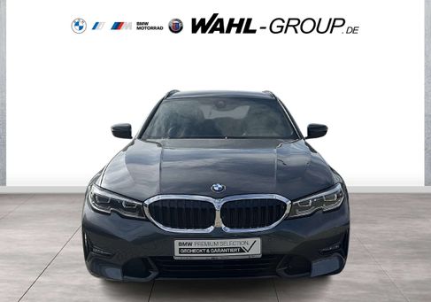 BMW 320, 2021 3