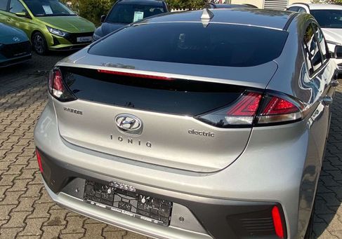 Hyundai IONIQ, 2020 3
