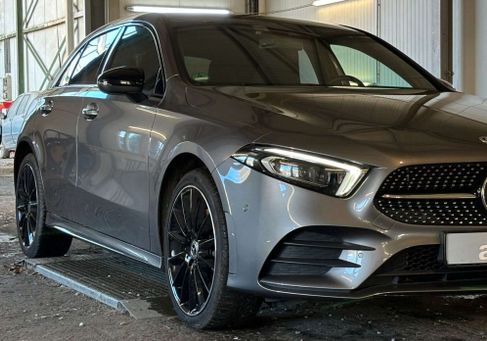 Mercedes-Benz 250, 2022