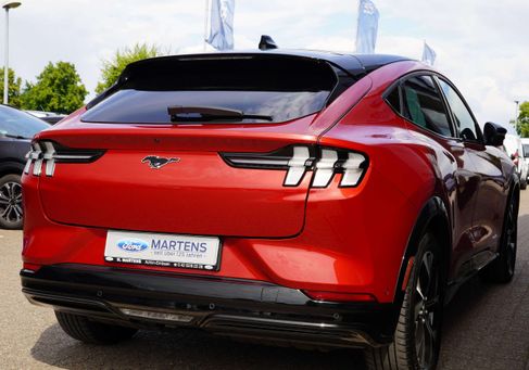 Ford Mustang Mach-E, 2022