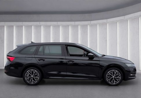 Skoda Octavia, 2022 3