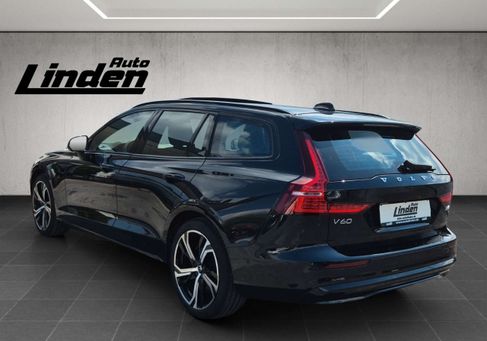 Volvo V60, 2022