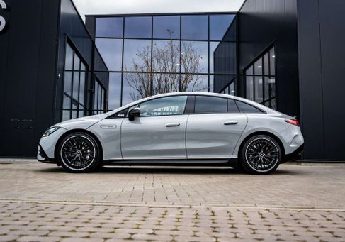 Mercedes-Benz EQE, 2022