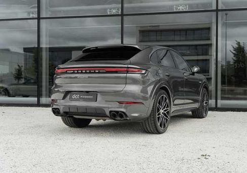Porsche Cayenne, 2024 3