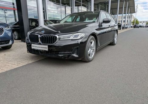 BMW 520, 2022 3