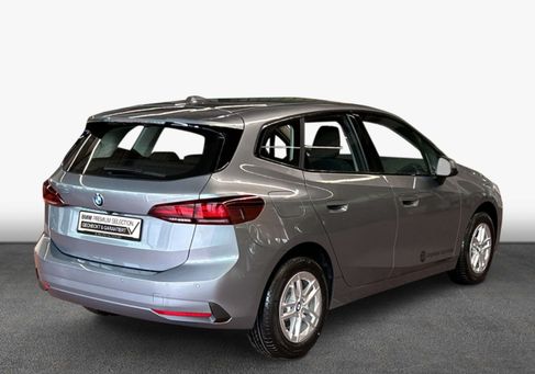 BMW 216, 2025 2