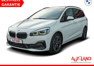 BMW 218, 2022