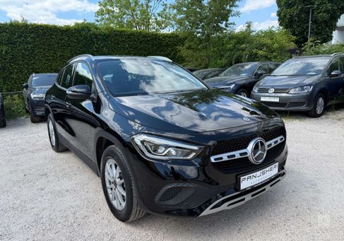 Mercedes-Benz GLA 180, 2021