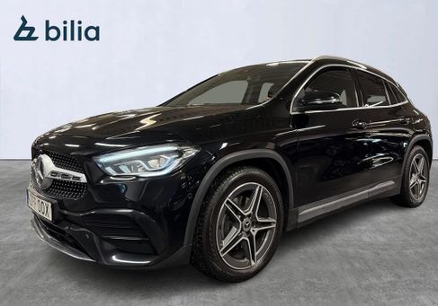 Mercedes-Benz GLA 200, 2021