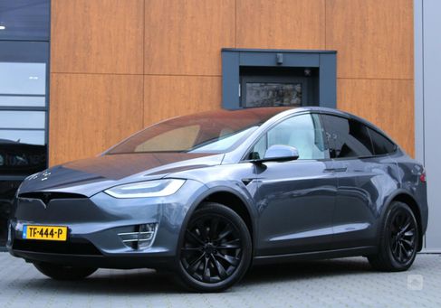 Tesla Model X, 2018