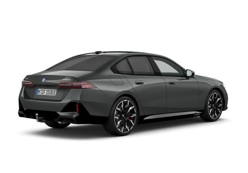 BMW 550, 2026