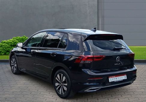 Volkswagen Golf, 2023 3