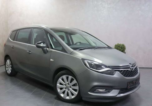 Opel Zafira, 2017
