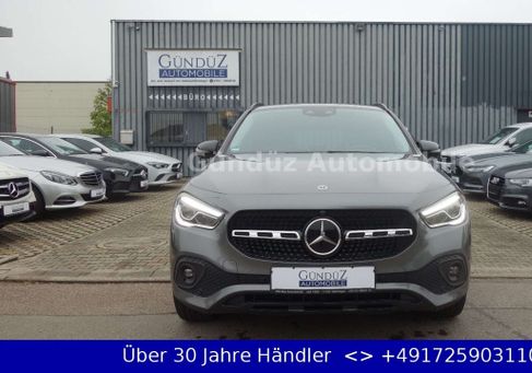 Mercedes-Benz GLA 220, 2021