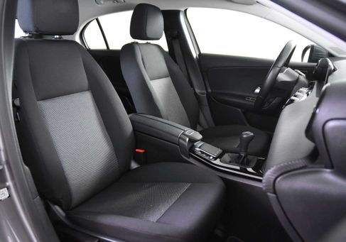 Mercedes-Benz A 180, 2021