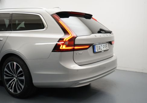 Volvo V90, 2024