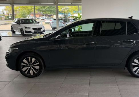 Volkswagen Golf, 2024 2