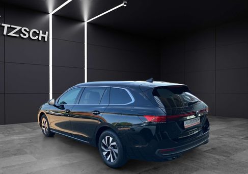 Volkswagen Passat Variant, 2024 3