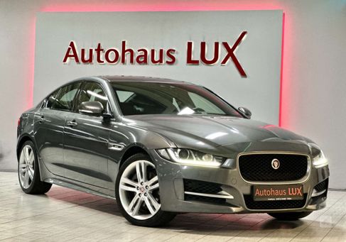 Jaguar XE, 2017