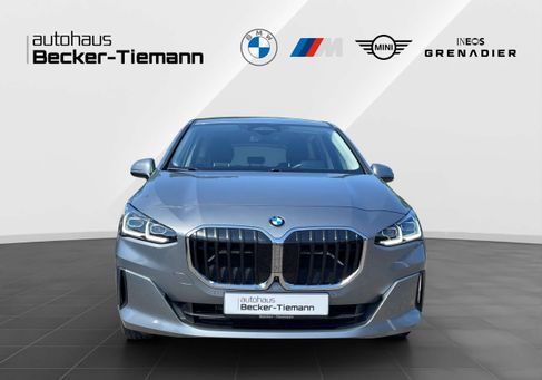 BMW 220, 2023 2