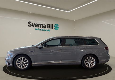 Volkswagen Passat Variant, 2022