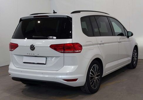 Volkswagen Touran, 2024 2