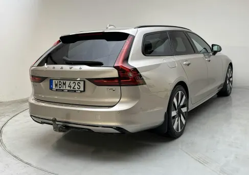 Volvo V90, 2025
