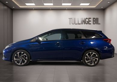 Toyota Auris Touring Sports, 2016