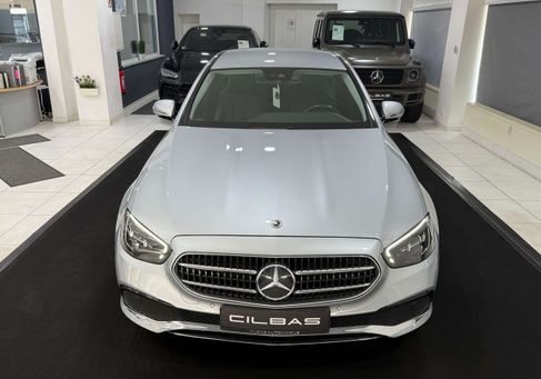 Mercedes-Benz E 200, 2021 3