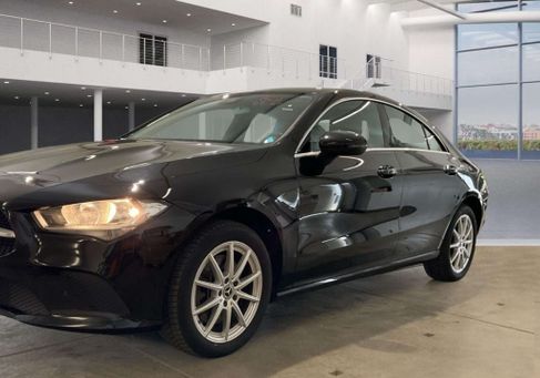 Mercedes-Benz CLA 250, 2022