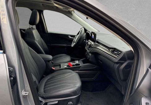 Ford Kuga, 2021