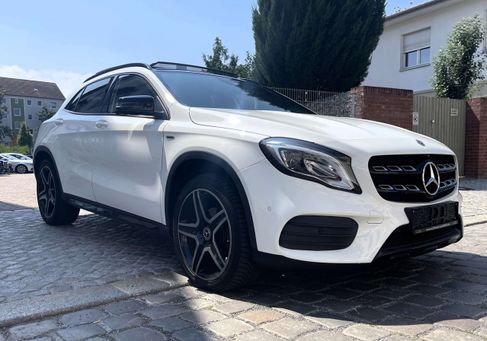 Mercedes-Benz GLA 200, 2018 3