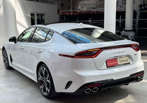 Kia Stinger, 2019 3