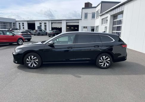 Volkswagen Passat Variant, 2024 3