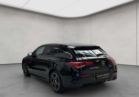 Mercedes-Benz CLA 250, 2022