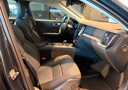 Volvo V60, 2023