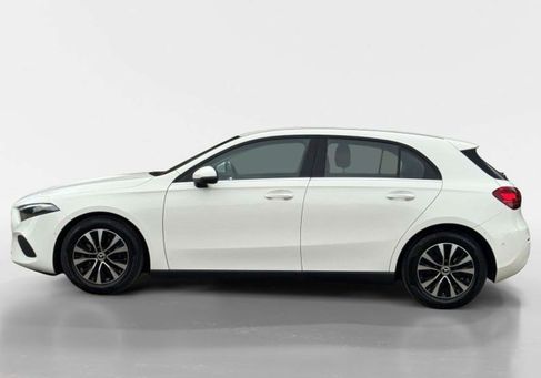 Mercedes-Benz A 200, 2025 2