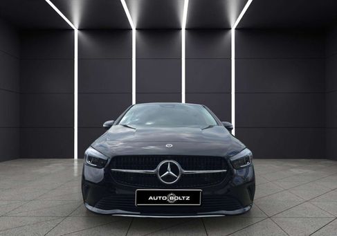 Mercedes-Benz B 200, 2025