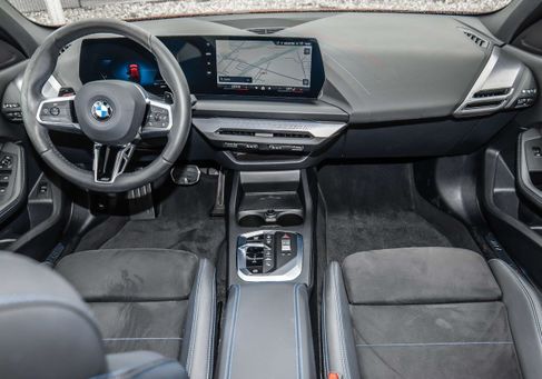 BMW 120, 2025