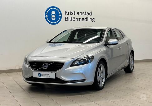 Volvo V40, 2016