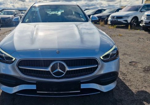 Mercedes-Benz C 180, 2022