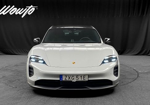 Porsche Taycan, 2020