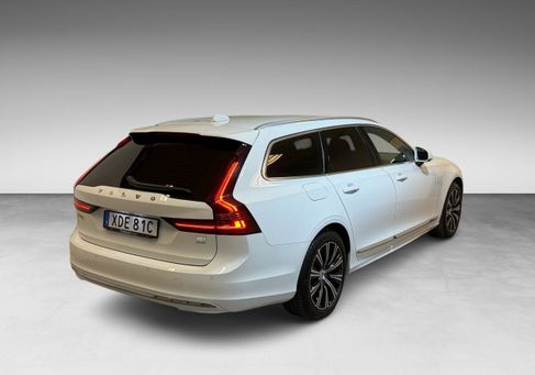 Volvo V90, 2021