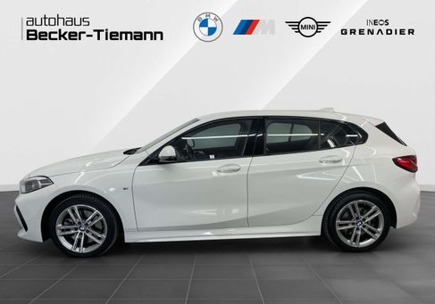 BMW 120, 2021