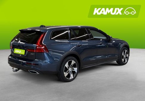 Volvo V60 Cross Country, 2019 3