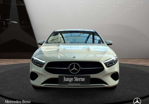 Mercedes-Benz A 250, 2026