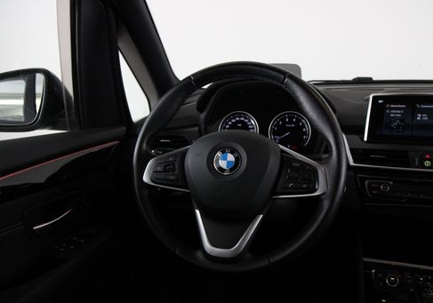 BMW 225 Active Tourer, 2022