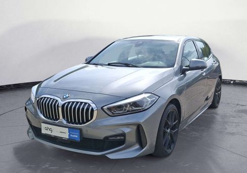 BMW 120, 2022